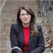 Profesora de castellano con más de 3 años de experiencia imparto clases online y presencial